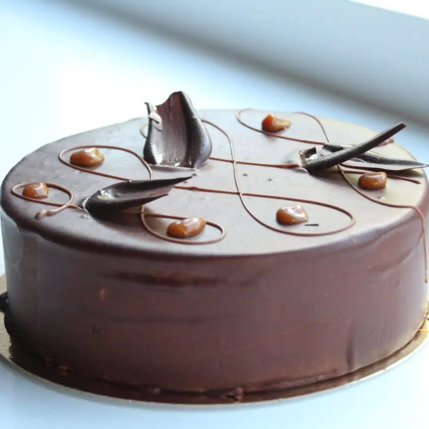 Vegan taart tijdens workshop bij PUUR Patisserie in Eibergen